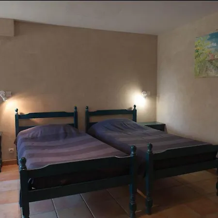 Domaine Bellelauze Pensjonat 3*