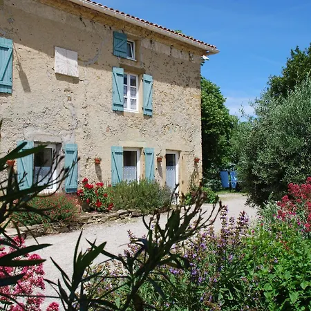 Domaine Bellelauze 3*