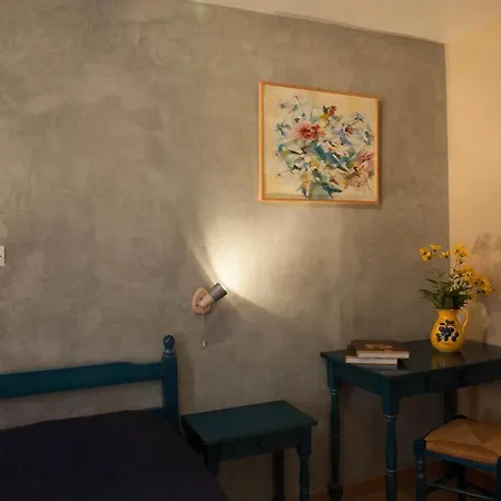 Domaine Bellelauze Guest house Bouriege