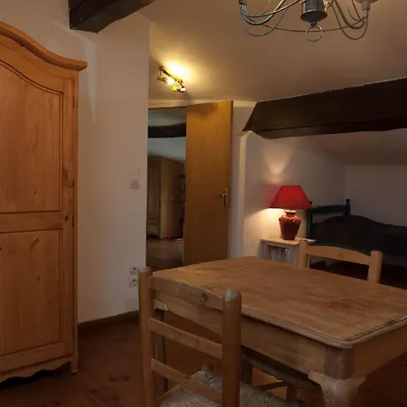 Domaine Bellelauze Guest house