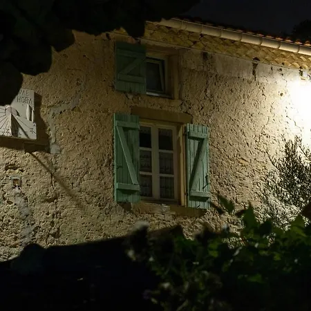 Guest house Domaine Bellelauze Bouriege
