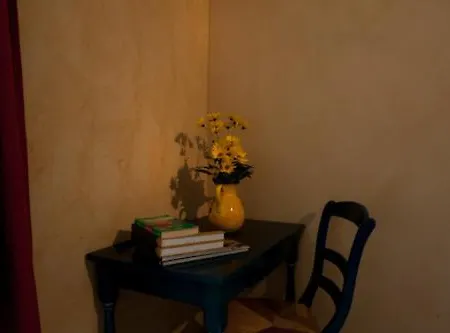 Domaine Bellelauze בית הארחה