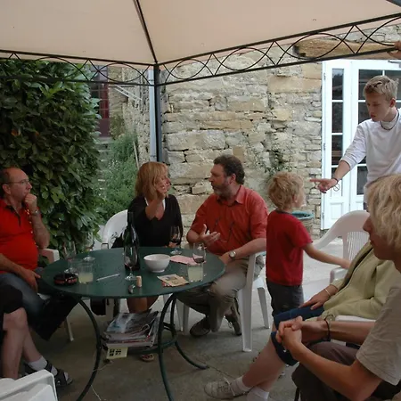 Domaine Bellelauze Guest house *