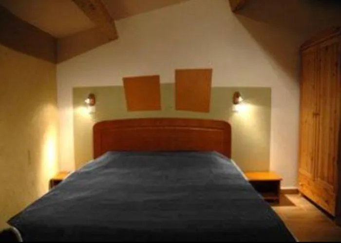 Domaine Bellelauze Pensión 3*