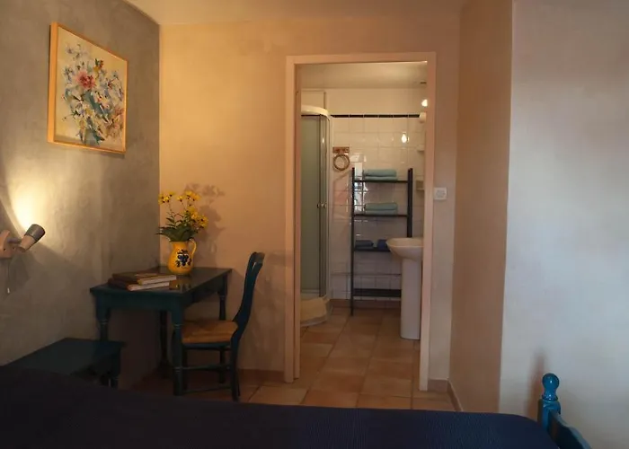 Domaine Bellelauze Pensión 3*